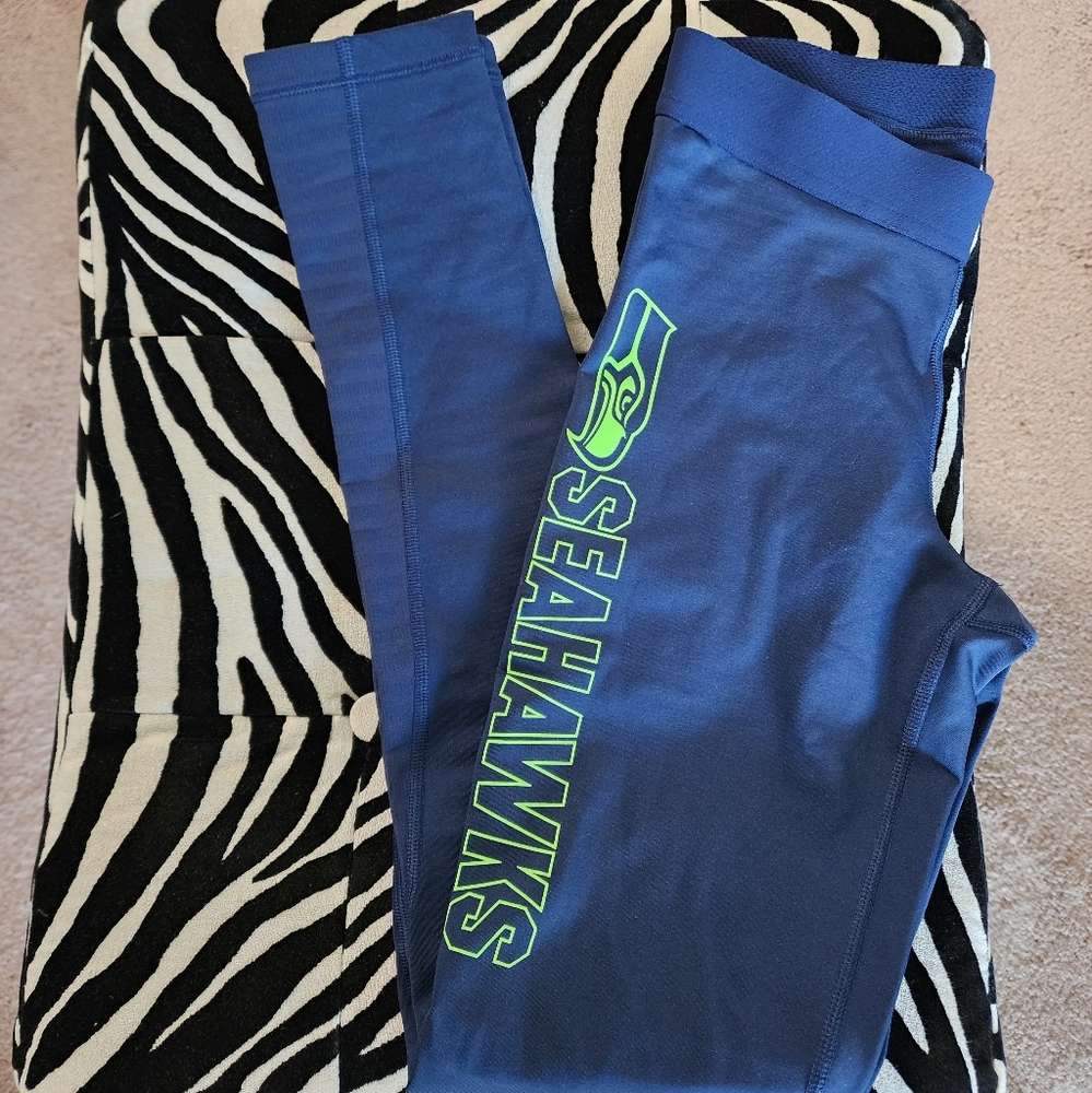 SEAHAWK women size SMALL leggings